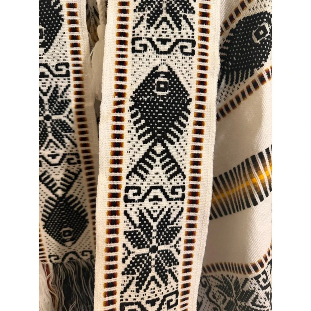 Vintage‎ Style Geometric Fish Print Fringe Poncho Wrap White Black Ochre OS